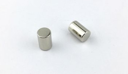 Ímãs N35 N38 N40 N42 N45 N48 do cilindro do neodímio do OEM