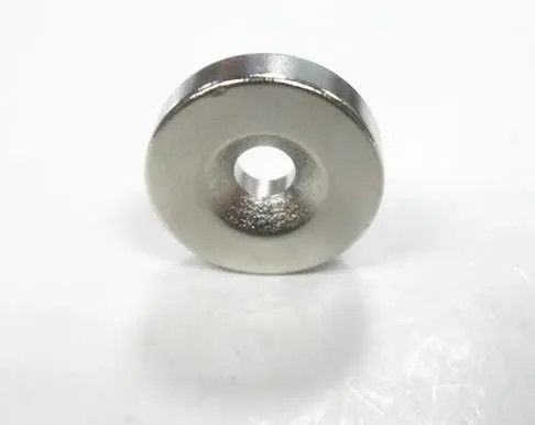 A terra rara preta Ring Magnets N35-N52 do OEM dá forma/dimensão personalizada