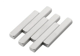 O revestimento industrial liso do Ni do Cu do Ni dos ímãs de barra personalizou ímãs fortes longos