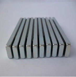 Zn feito sob encomenda dos ímãs da terra rara de ímãs de barra do neodímio que reveste o ímã permanente do metal