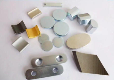 Forte permanente aglomerado do níquel do OEM de NdFeB revestimento material poderoso personalizou o ímã N52